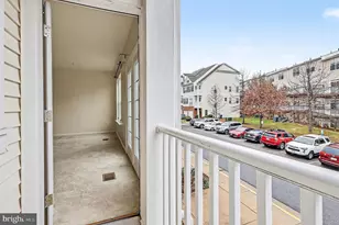 13933 Hollow Wind Way, Woodbridge, VA 22191 - Photo 25