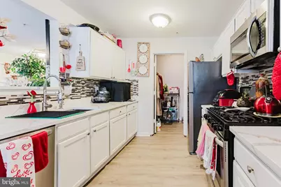 7985 Coachcrest Court, Manassas, VA 20109 - Photo 9