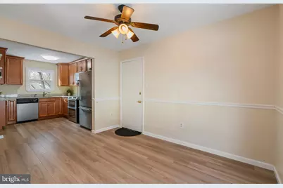 5606 Roundtree Drive, Woodbridge, VA 22193 - Photo 7