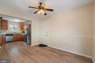 5606 Roundtree Dr, Woodbridge, VA 22193 - Photo 7