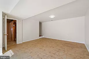 5606 Roundtree Dr, Woodbridge, VA 22193 - Photo 25