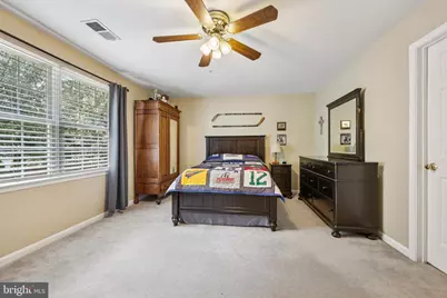 15972 Kensington Place, Dumfries, VA 22025 - Photo 21