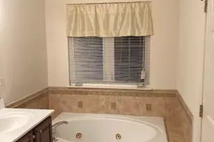 2221 Potomac Club Pkwy, Woodbridge, VA 22191 - Photo 19