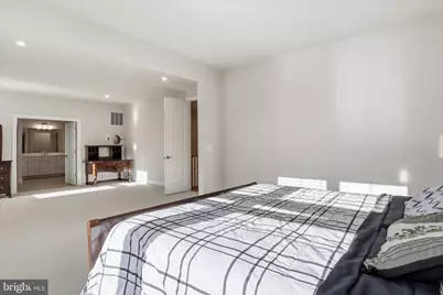 8781 Beechnut Springs Way, Manassas, VA 20112 - Photo 35