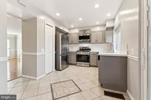 13085 Carolyn Forest Dr, Woodbridge, VA 22192 - Photo 7