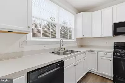 15683 Avocet Loop, Woodbridge, VA 22191 - Photo 11