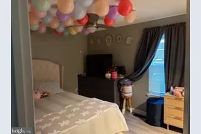 5598 Shadybrook Drive, Woodbridge, VA 22193 - Photo 11