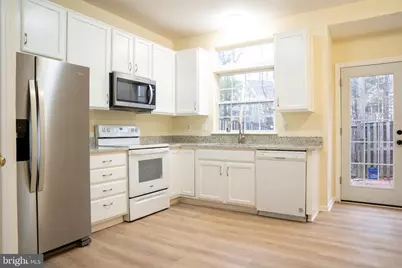 12436 Selkirk Circle, Bristow, VA 20136 - Photo 7
