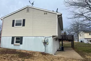 13909 Mattapony Dr, Woodbridge, VA 22193 - Photo 3