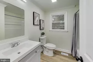 18905 Red Oak Ln, Triangle, VA 22172 - Photo 23