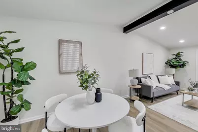 18905 Red Oak Lane, Triangle, VA 22172 - Photo 9