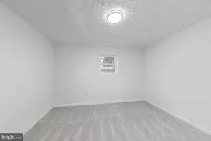 18905 Red Oak Ln, Triangle, VA 22172 - Photo 31