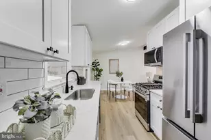 18905 Red Oak Ln, Triangle, VA 22172 - Photo 13