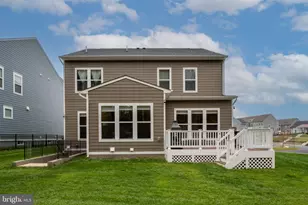 17814 White Campion Wy, Dumfries, VA 22026 - Photo 19