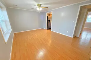 8813 Vicksburg Ct, Manassas, VA 20109 - Photo 3