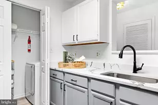 8075 Lacy Dr, Manassas, VA 20109 - Photo 11