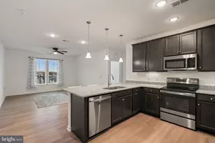 13950 Englefield Dr, Woodbridge, VA 22193 - Photo 9