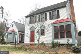 4635 Holleyside Ct, Dumfries, VA 22025 - Photo 3