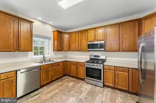 2509 Oak Tree Ln, Woodbridge, VA 22191 - Photo 13