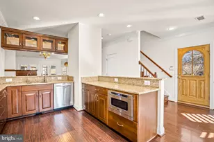 211 Mill St, Occoquan, VA 22125 - Photo 11