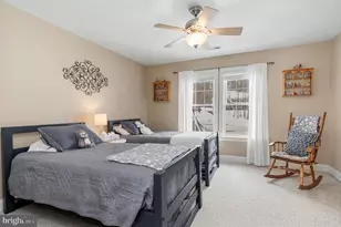 8360 Hickory Hollow Ct, Manassas, VA 20112 - Photo 35