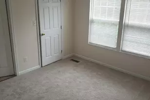 12923 Augustus Ct, Woodbridge, VA 22192 - Photo 9