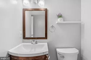 5557 Reagon Ct, Woodbridge, VA 22193 - Photo 13