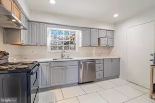 11979 Hedges Run Dr, Woodbridge, VA 22192 - Photo 35