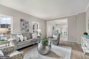 2796 Maple Ridge Dr, Woodbridge, VA 22192 - Photo 17