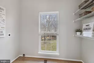 2796 Maple Ridge Dr, Woodbridge, VA 22192 - Photo 35