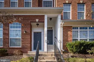 15224 Rosemont Manor Dr, Haymarket, VA 20169 - Photo 3