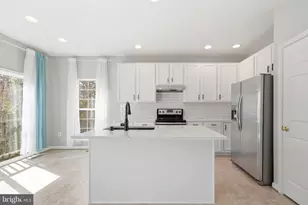 14257 Hunters Run Way, Gainesville, VA 20155 - Photo 33