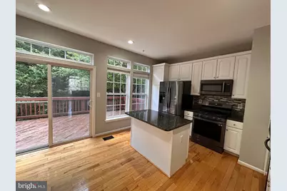 4065 Cressida Place, Woodbridge, VA 22192 - Photo 5