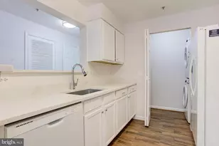 14174 Cuddy Loop, Woodbridge, VA 22193 - Photo 11
