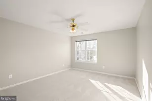 6932 Walnut Hill Dr, Gainesville, VA 20155 - Photo 35