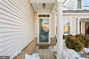 6932 Walnut Hill Dr, Gainesville, VA 20155 - Photo 5