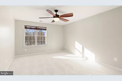 6932 Walnut Hill Drive, Gainesville, VA 20155 - Photo 33