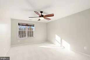 6932 Walnut Hill Dr, Gainesville, VA 20155 - Photo 33