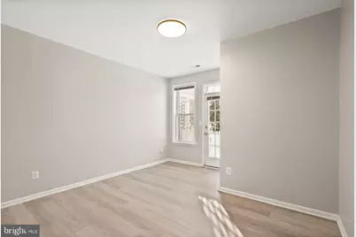 6932 Walnut Hill Drive, Gainesville, VA 20155 - Photo 23