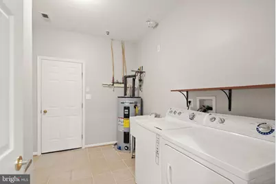 6932 Walnut Hill Drive, Gainesville, VA 20155 - Photo 27