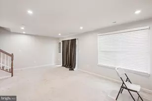 4016 Shire Meadow Ln, Triangle, VA 22172 - Photo 33