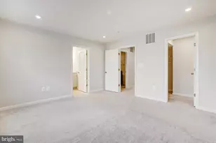 4016 Shire Meadow Ln, Triangle, VA 22172 - Photo 15