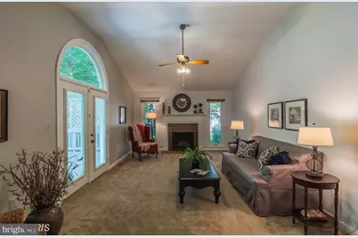 13002 Montpelier Court, Woodbridge, VA 22192 - Photo 7