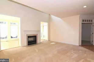 4619 Beaufont Spring Ct, Woodbridge, VA 22192 - Photo 11