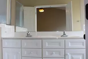 6719 Emmanuel Ct, Gainesville, VA 20155 - Photo 15