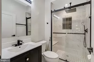 8709 Yorkshire Ln, Manassas, VA 20111 - Photo 13