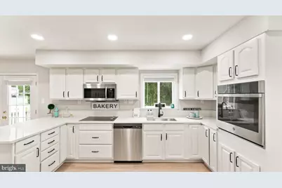 8309 Rolling Road, Manassas, VA 20110 - Photo 23