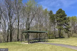 3608 Felmore Ct, Woodbridge, VA 22193 - Photo 35