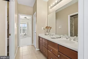 7625 Great Dover St, Gainesville, VA 20155 - Photo 37