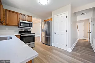 15689 Pike Trail, Dumfries, VA 22025 - Photo 7